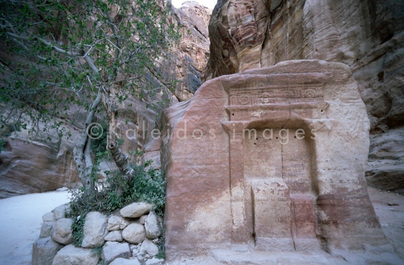 Tarek Charara;Kaleidos images;La parole à l'image;UNESCO;World Heritage;Graves;Tombs;History;Nabateans;Petra;Jordan;Votive niches