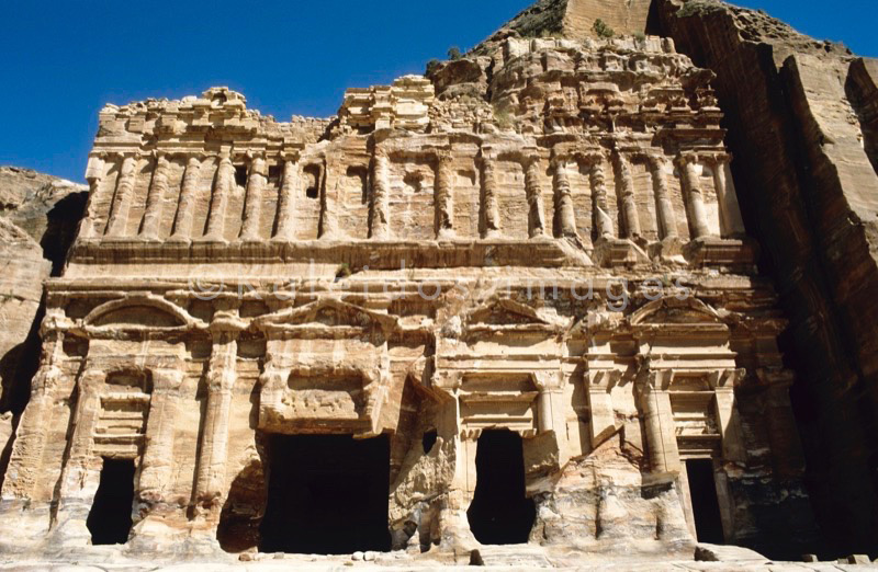 Tarek Charara;La parole à l'image;Kaleidos images;UNESCO;World Heritage;Graves;Tombs;History;Nabateans;Petra;Palace tomb;Royal tombs
