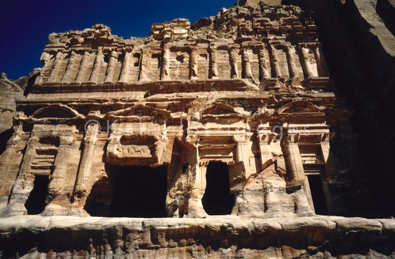 Tarek Charara;La parole à l'image;Kaleidos images;UNESCO;World Heritage;Graves;Tombs;History;Nabateans;Petra;Palace tomb;Royal tombs