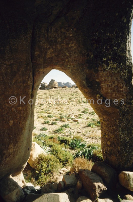 Tarek Charara;La parole à l'image;Kaleidos images;UNESCO;World Heritage;Graves;Tombs;History;Nabateans;Petra;JordanDwellings,Housing,Ruins;House of Dorotheos;Royal tombs