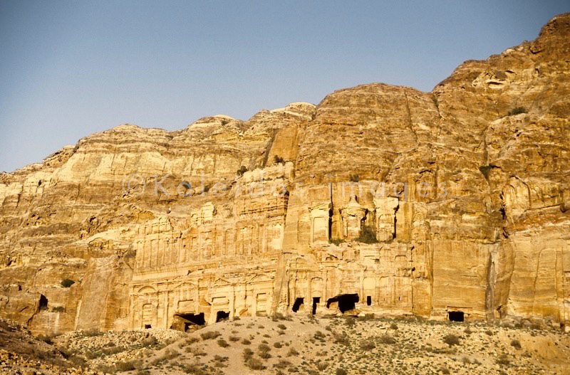 Tarek Charara;La parole à l'image;Kaleidos images;UNESCO;World Heritage;Graves;Tombs;History;Nabateans;Petra;Palace tomb;Royal tombs