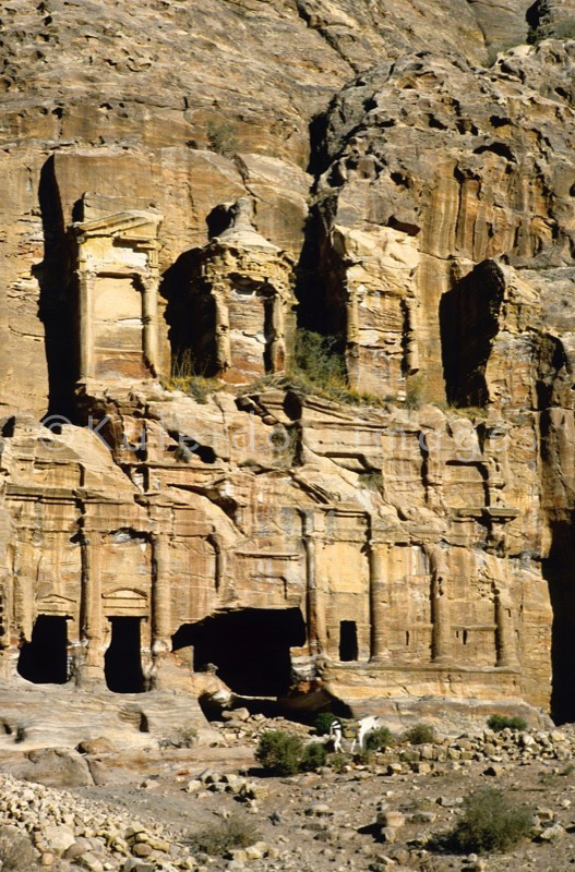 Tarek Charara;La parole à l'image;Kaleidos images;UNESCO;World Heritage;Graves;Tombs;History;Nabateans;Petra;Corinthian tomb;Royal tombs