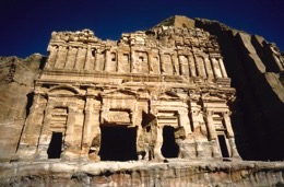 Tarek-Charara;La-parole-à-limage;Kaleidos-images;UNESCO;World-Heritage;Graves;Tombs;History;Nabateans;Petra;Palace-tomb;Royal-tombs