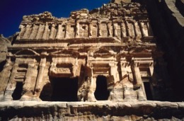 Tarek-Charara;La-parole-à-limage;Kaleidos-images;UNESCO;World-Heritage;Graves;Tombs;History;Nabateans;Petra;Palace-tomb;Royal-tombs
