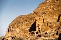 Tarek-Charara;La-parole-à-limage;Kaleidos-images;UNESCO;World-Heritage;Graves;Tombs;History;Nabateans;Petra;Royal-tombs,Urn-tomb