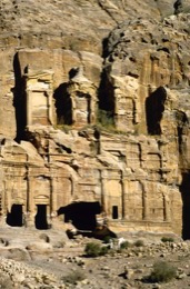 Tarek-Charara;La-parole-à-limage;Kaleidos-images;UNESCO;World-Heritage;Graves;Tombs;History;Nabateans;Petra;Corinthian-tomb;Royal-tombs