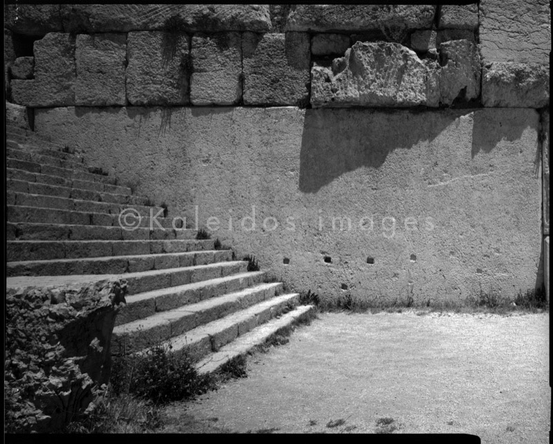 Architecture, Baalbek, History, Kaleidos, Kaleidos images, La parole à l'image, Laurent Abad, Romans, Temples, UNESCO, World Heritage, Romans, Temples, UNESCO, Temples, Jupiter, Jupiter Heliopotanus, Temple of Jupiter, Stairs