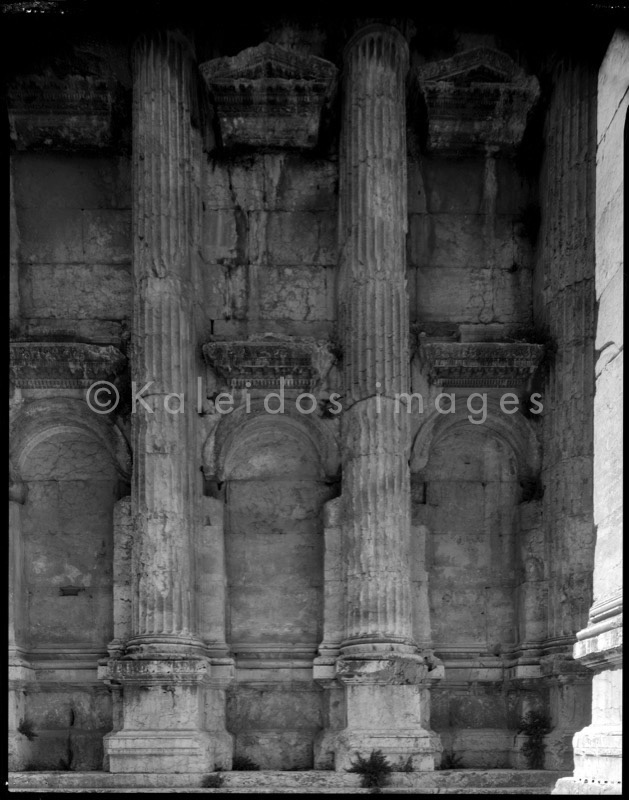 Architecture, Baalbek, History, Kaleidos, Kaleidos images, La parole à l'image, Laurent Abad, Romans, Temples, UNESCO, World Heritage, Romans, UNESCO, Temple of Bacchus, Bacchus,Columns