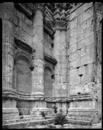 Architecture,-Baalbek,-History,-Kaleidos,-Kaleidos-images,-La-parole-à-limage,-Laurent-Abad,-Romans,-Temples,-UNESCO,-World-Heritage,-Romans,-UNESCO,-Temple-of-Bacchus,-Bacchus,Columns