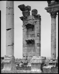 Architecture,-Baalbek,-History,-Kaleidos,-Kaleidos-images,-La-parole-à-limage,-Laurent-Abad,-Romans,-UNESCO,-World-Heritage,-Romans,-UNESCO,-Columns