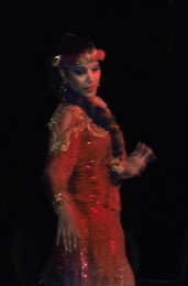 Lebanon;Woman;Women;Dances;Belly-dance;Red;Orient;Oriental;Kaleidos;Kaleidos-images;La-parole-à-limage
