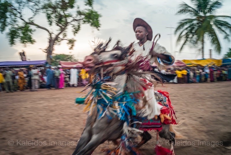 Africa;Benin;Gaani;Horseman;Horsemen;Horses;Kaleidos;Kaleidos images;La parole à l'image;Man;Men;Riders;Souleiman Gnora;Tarek Charara;Traditions;Dongola