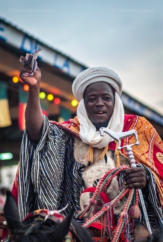 Africa;Benin;Gaani;Kaleidos;Kaleidos images;La parole à l'image;Mohammed Traoré;Money;Tarek Charara;Traditions;Riders;Horseman;Horsemen