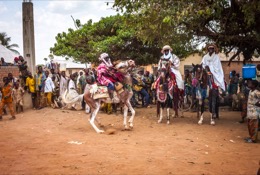 Africa;Benin;Boys;El-Hadj-Sani-Allabulla-Fousséni;Gaani;Horses;Kaleidos;Kaleidos-images;La-parole-à-limage;Rachid-Fousséni;Rachidou-Fousséni;Riders;Tarek-Charara;Traditions;Dongola