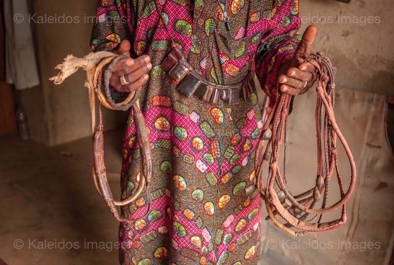 Africa;Amulets;Benin;Kaleidos;Kaleidos images;La parole à l'image;Lucky Charms;Man;Men;Moussa Atta;Pehonko;Talismans;Tarek Charara