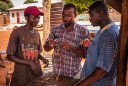 Africa;Benin;Kaleidos;Kaleidos-images;La-parole-à-limage;Man;Men;Moussa-Atta;Tarek-Charara