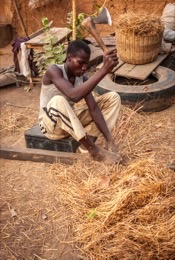 Africa;Benin;Hay;Kaleidos;Kaleidos-images;La-parole-à-limage;Man;Men;Tarek-Charara