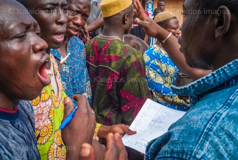 Africa;Benin;Bio Feu-Vert;Dogo;El Hadj Razzak;Kaleidos;Kaleidos images;La parole à l'image;Man;Men;Moumouni;Razakou;Samir;Tarek Charara