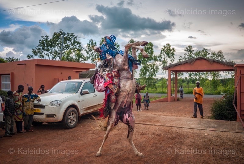 Africa;Benin;Gaani;Horseman;Horsemen;Horses;Kaleidos;Kaleidos images;La parole à l'image;Rachid Fousséni;Rachidou Fousséni;Riders;Tarek Charara