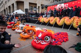 19th-arrondissement;-Banner;-Belleville;-Chinese-characters;-Chinese-culture;-Chinese-New-Year;-Dragon;-Face-mask;-France;-Kaleidos;-Kaleidos-images;-La-parole-à-limage;-Lectern;-Lion-heads;-Lions;-Local-elected-officials;-Lunar-New-Year;-Parade;-Paris;-Rue-de-Belleville;-Stage;-Stories-Pictures;-Tarek-Charara;-Traditional-festival;-Water-Rabbit;-Year-of-the-Rabbit